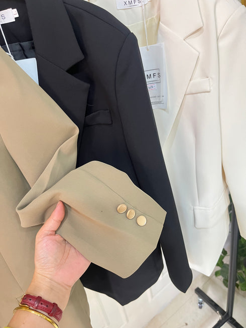 Women’s Single Breasted Blazer